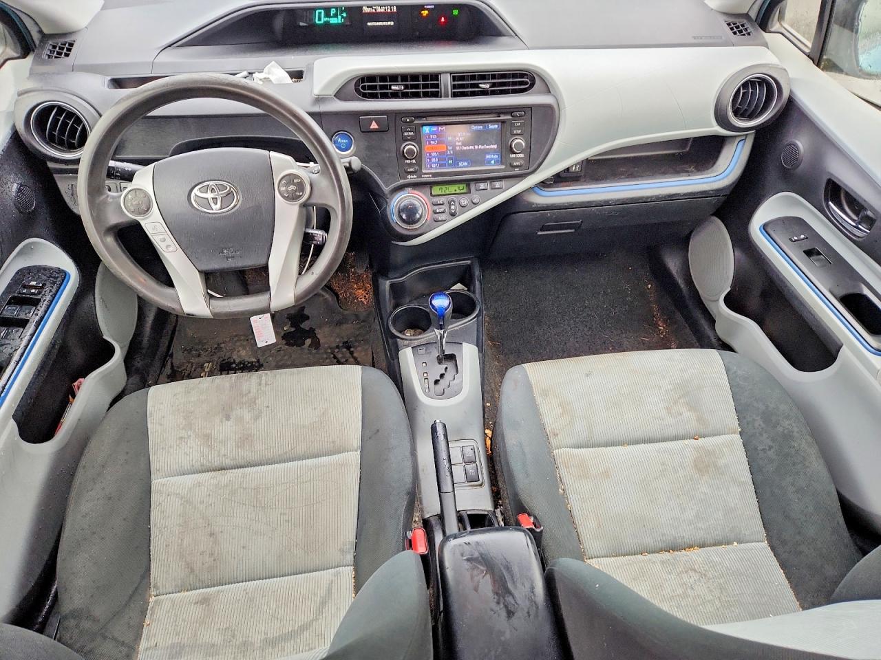 2012 TOYOTA PRIUS C THREE photo 8
