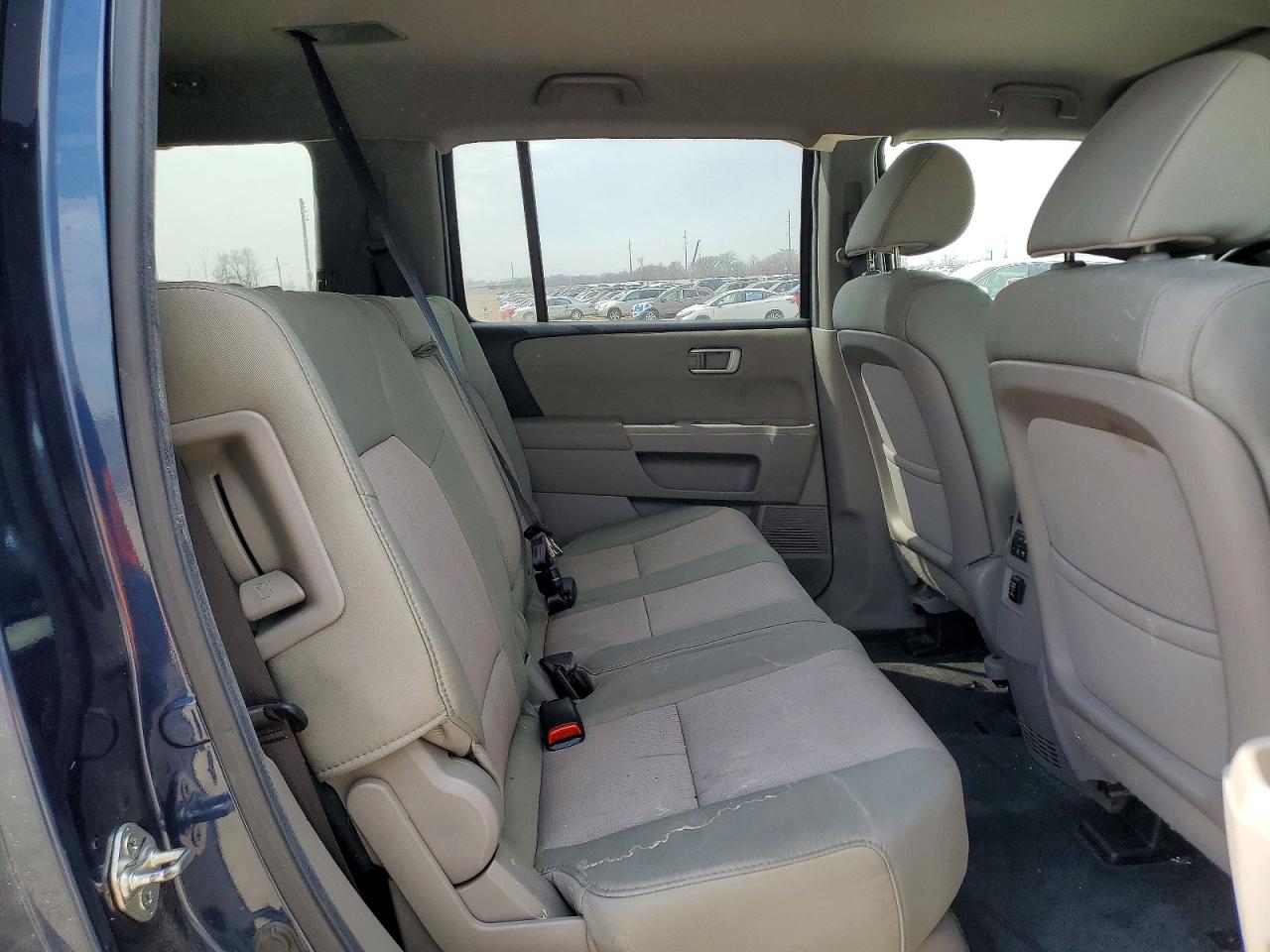 2012 HONDA PILOT EX photo 31