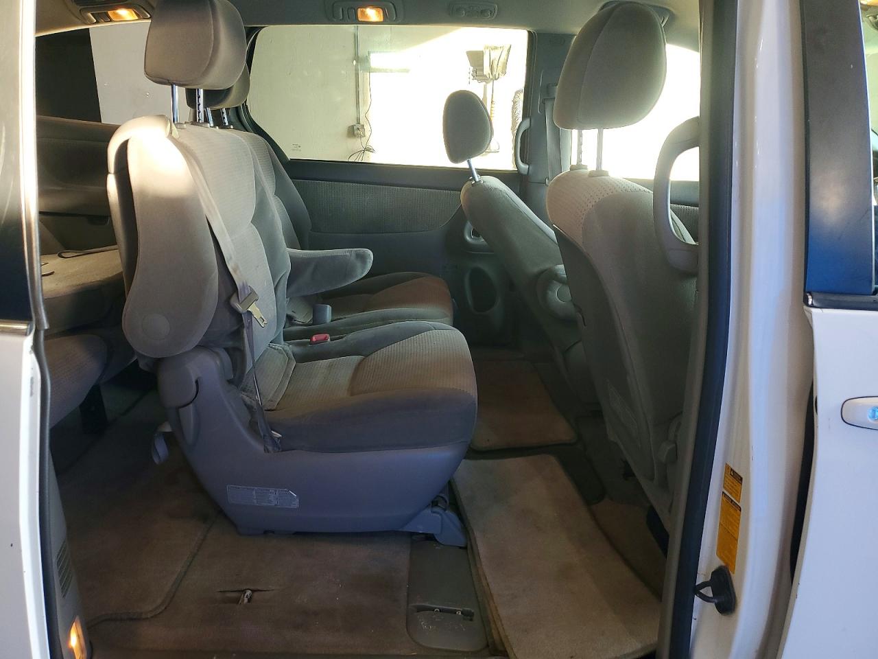 2006 TOYOTA SIENNA LE 7 PASSENGER photo 21
