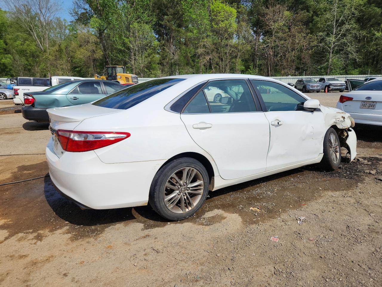 2016 TOYOTA CAMRY SE photo 7