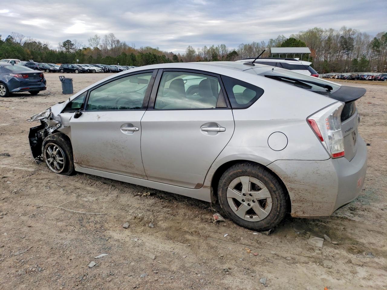 2010 TOYOTA PRIUS II photo 3