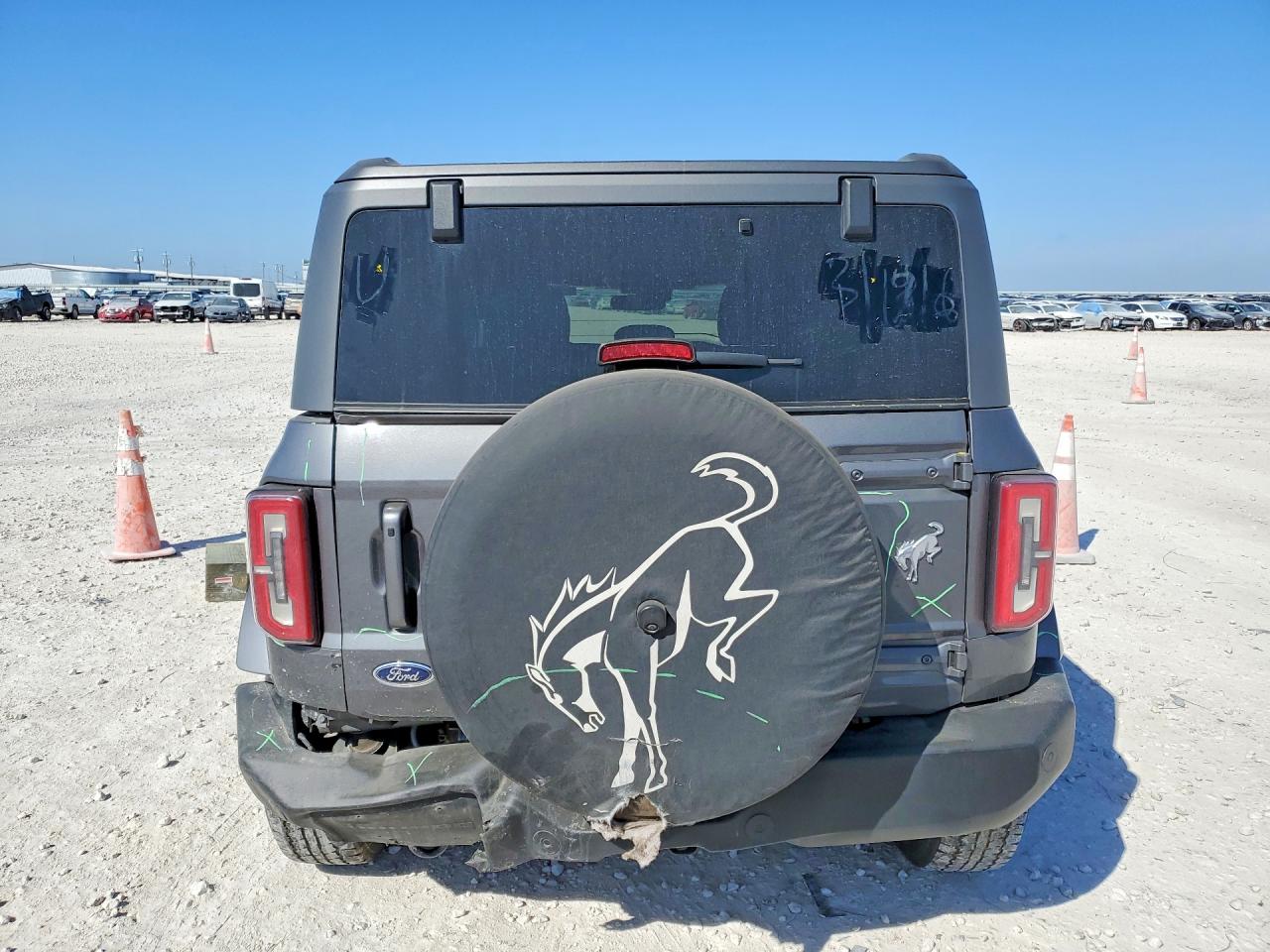 2021 FORD BRONCO BASE photo 6