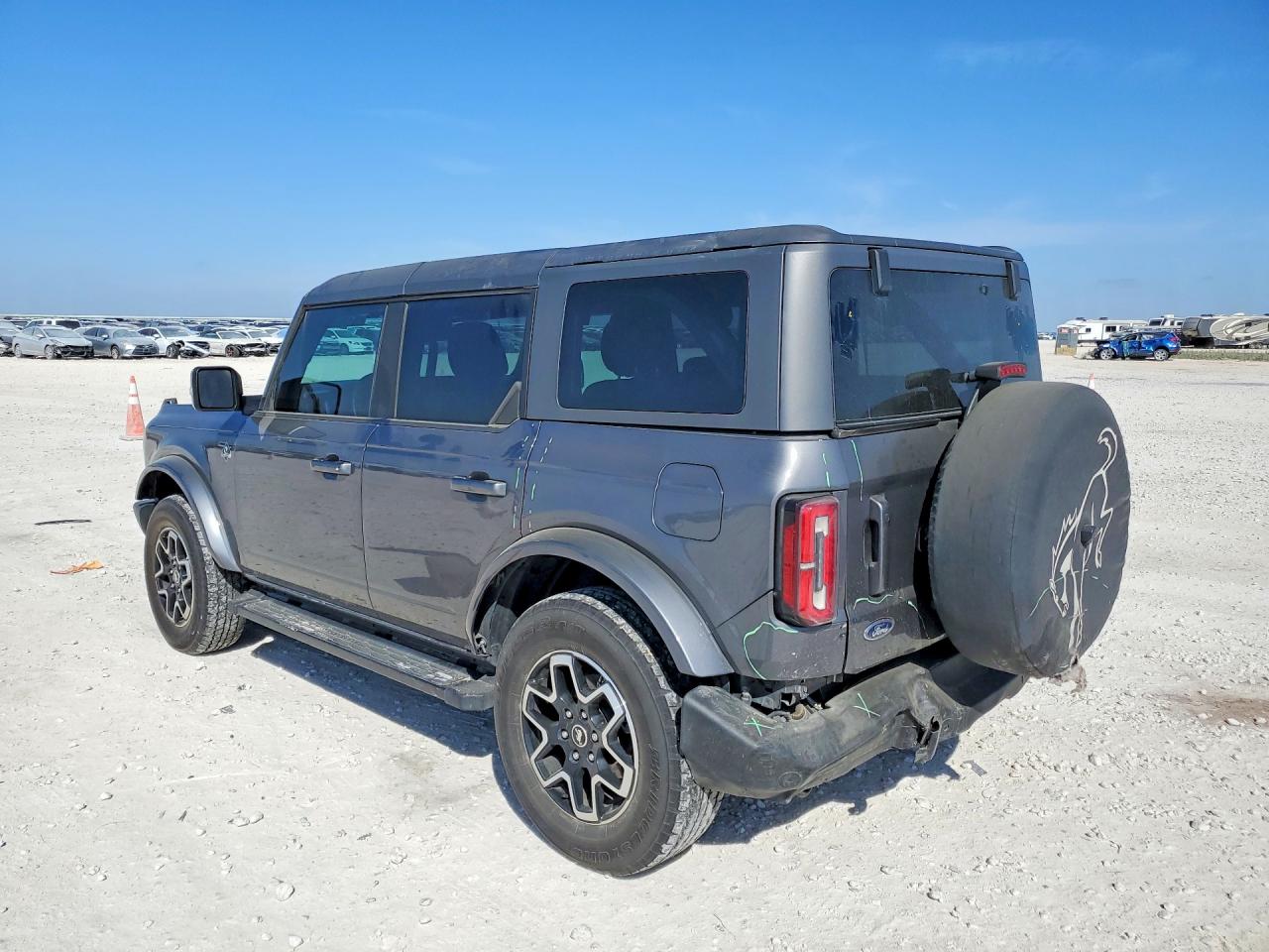 2021 FORD BRONCO BASE photo 2