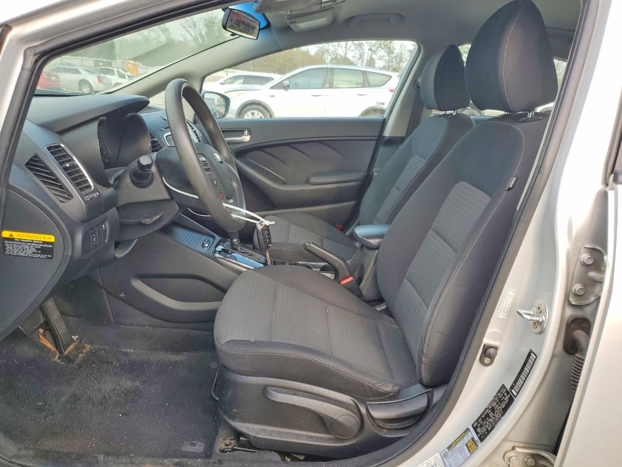 2017 KIA FORTE LX photo 7