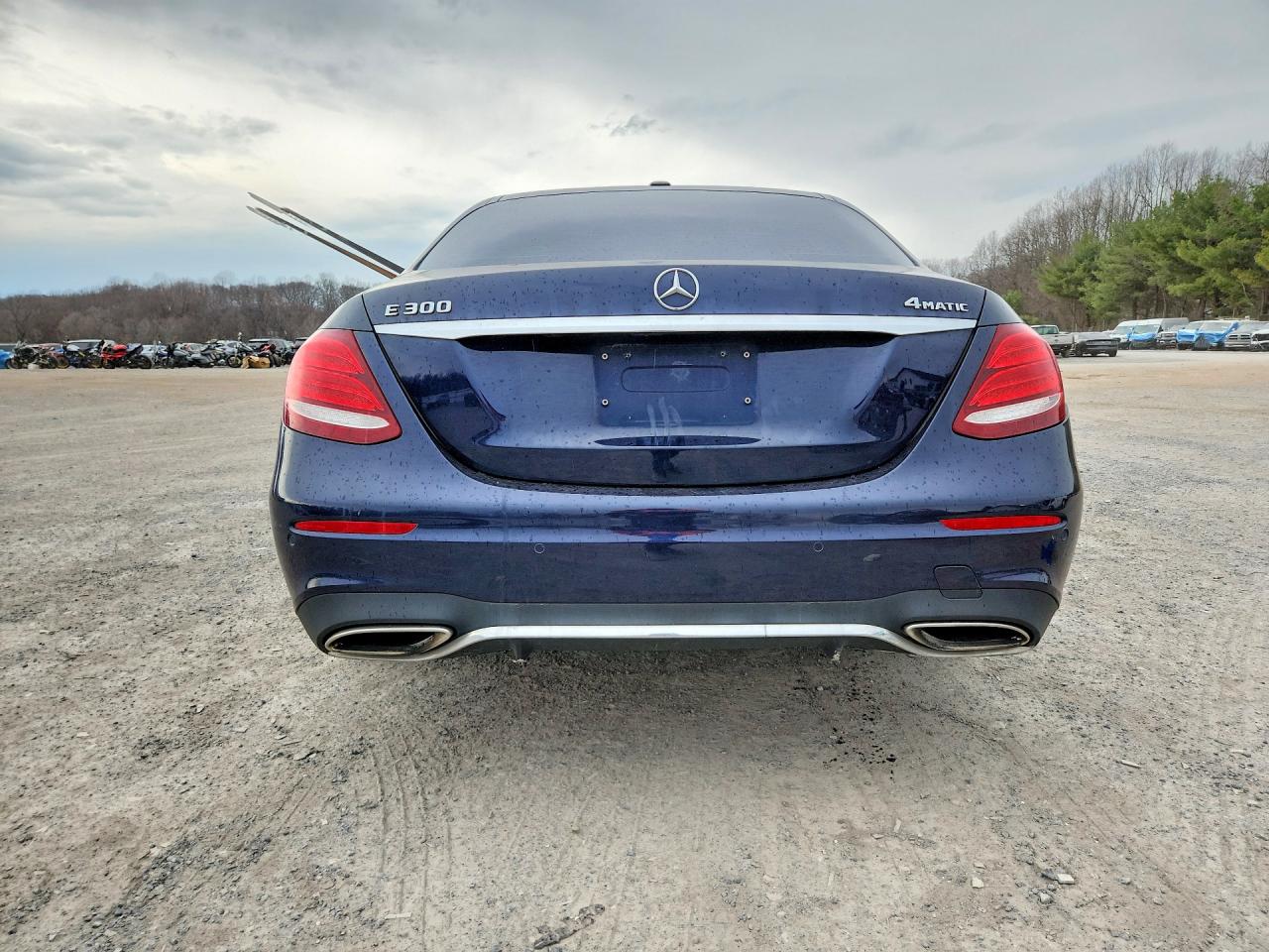 2017 MERCEDES-BENZ E 300 4MATIC photo 6