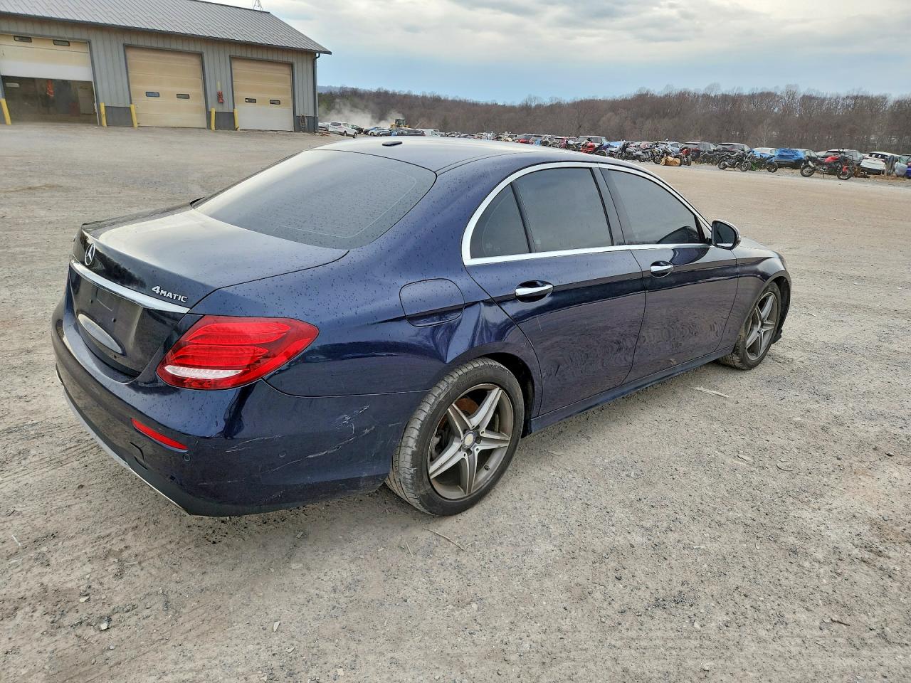 2017 MERCEDES-BENZ E 300 4MATIC photo 3