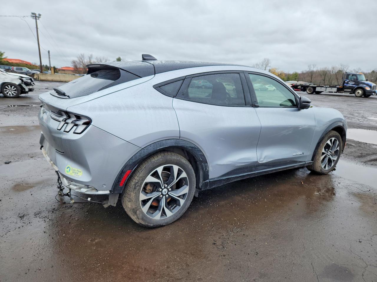 2021 FORD MUSTANG MACH-E PREMIUM photo 5
