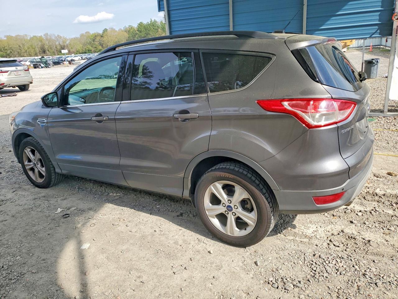 2014 FORD ESCAPE SE photo 2