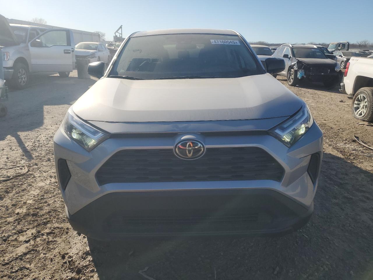 2024 TOYOTA RAV4 LE photo 9
