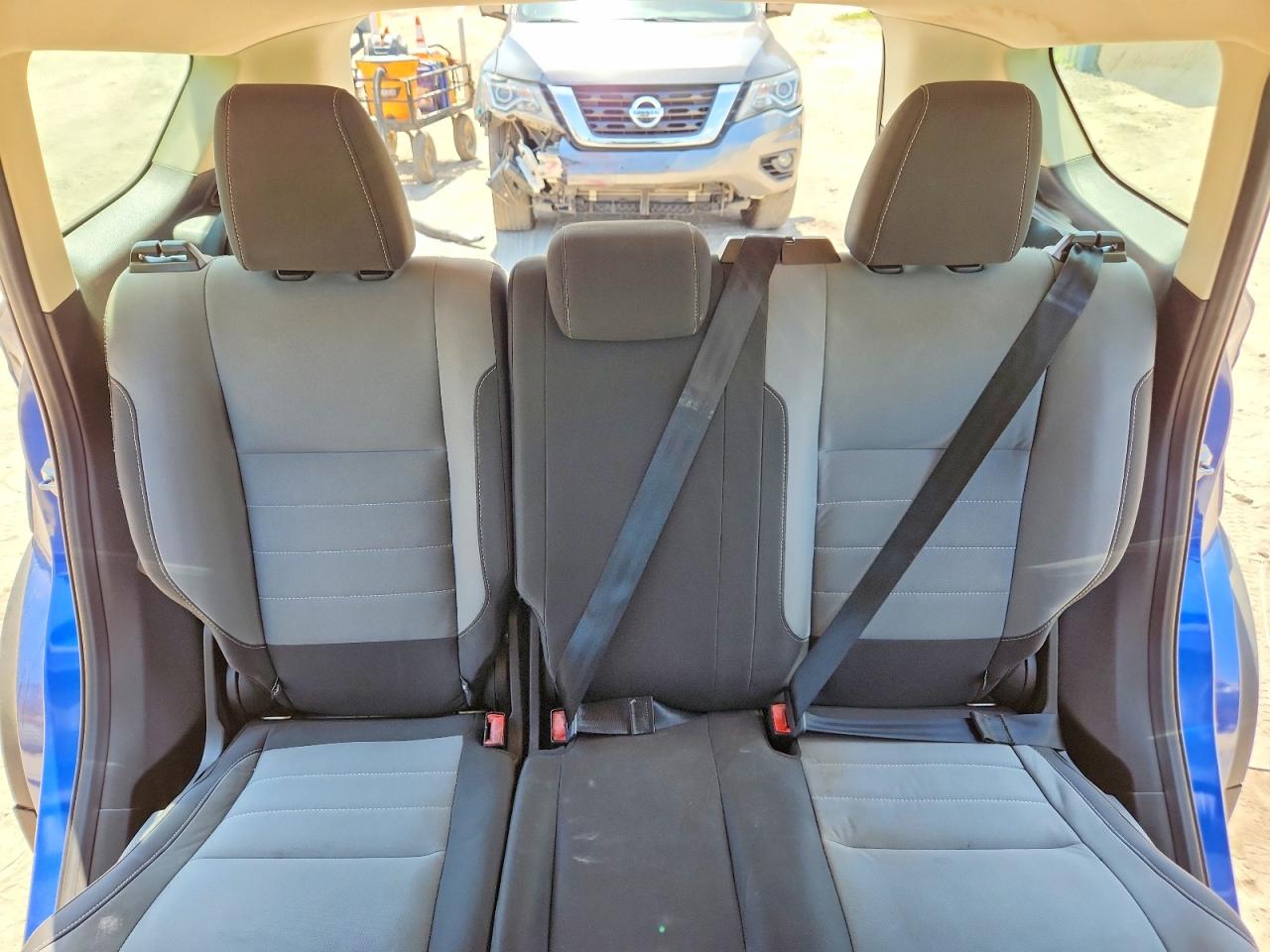 2017 FORD ESCAPE S photo 19