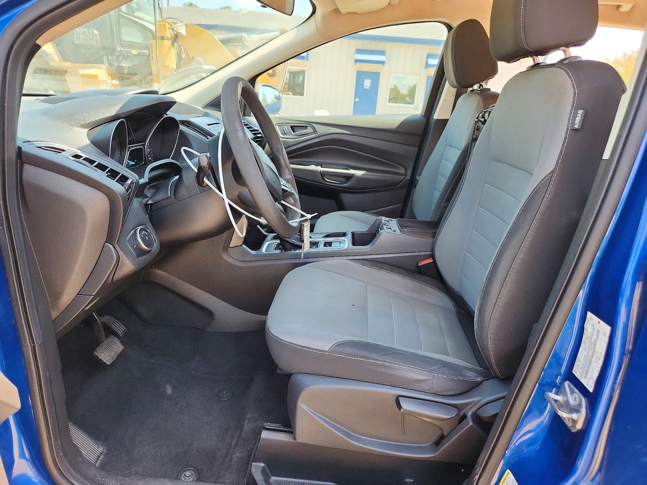 2017 FORD ESCAPE S photo 13