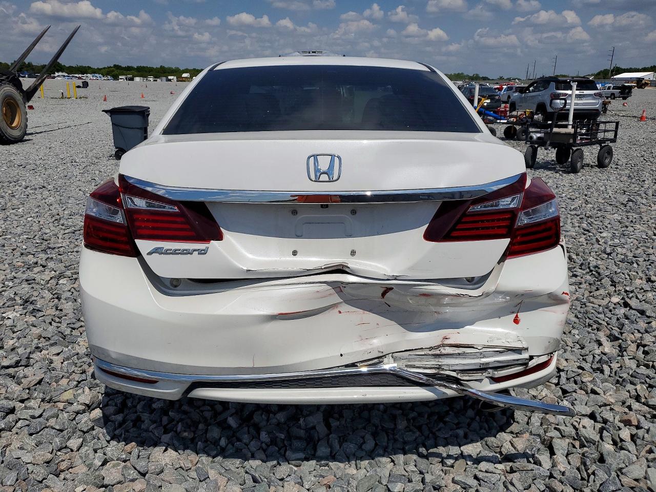 2016 HONDA ACCORD LX photo 6