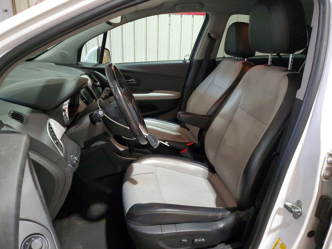 2019 CHEVROLET TRAX 1LT photo 19