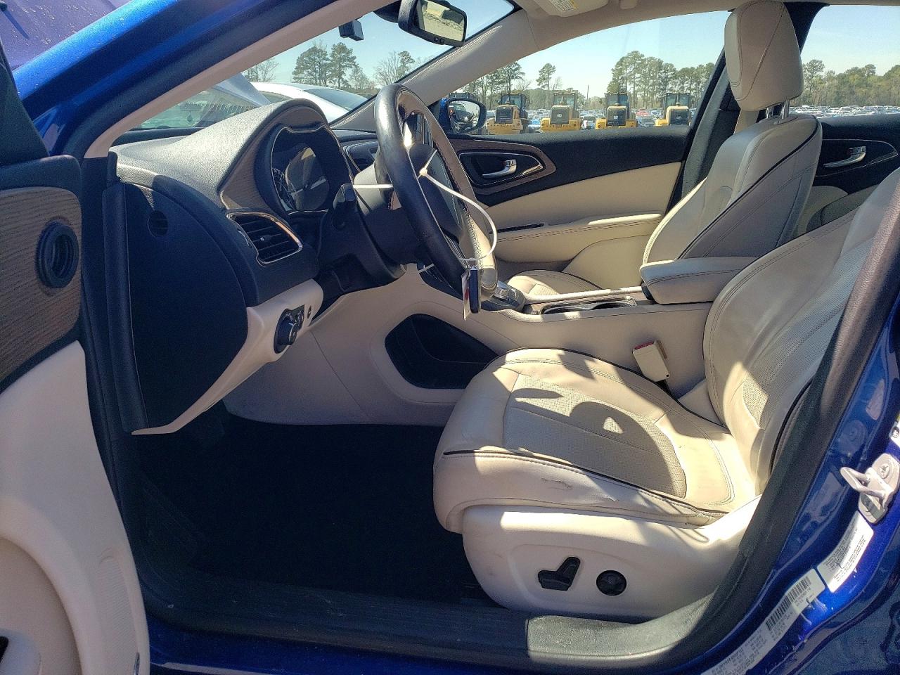 2015 CHRYSLER 200 C photo 13