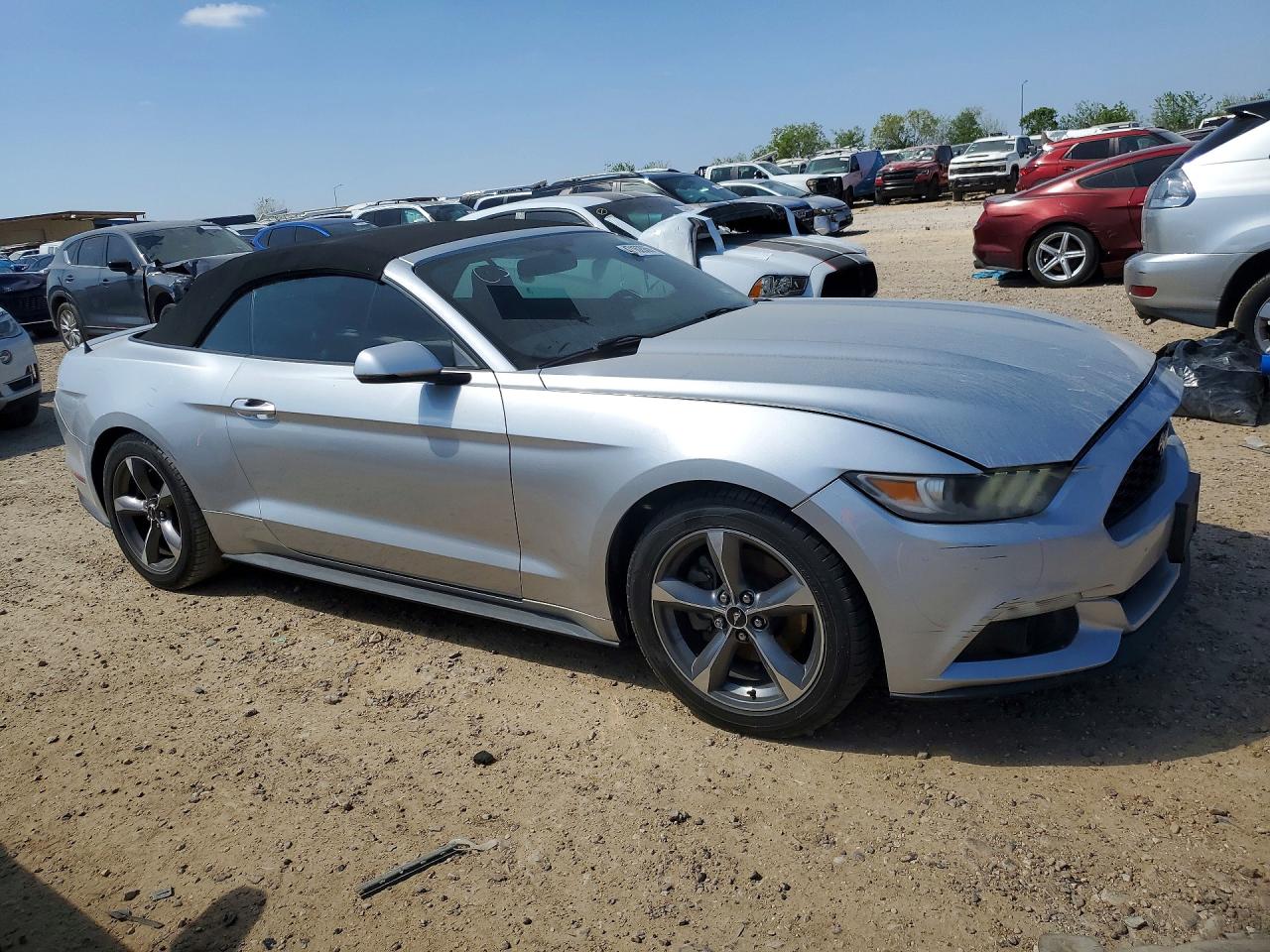2017 FORD MUSTANG photo 4