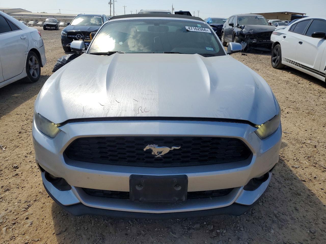 2017 FORD MUSTANG photo 5