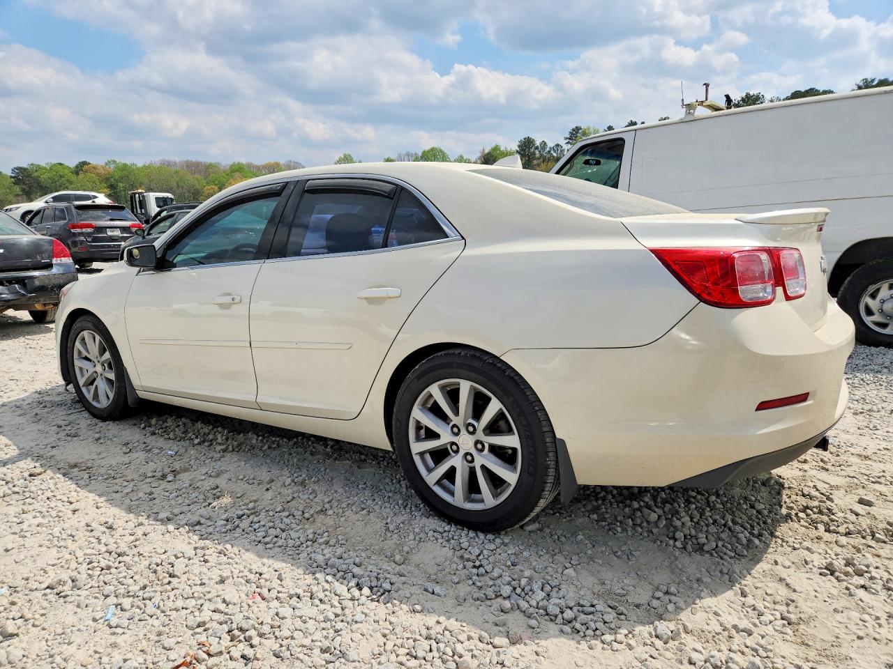 2014 CHEVROLET MALIBU 2LT photo 2
