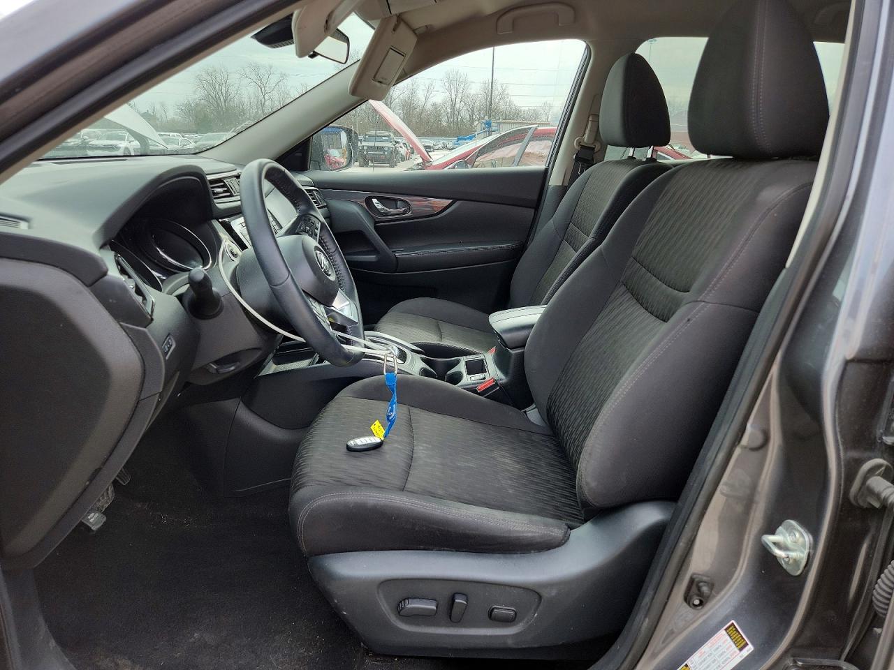 2020 NISSAN ROGUE SV photo 19