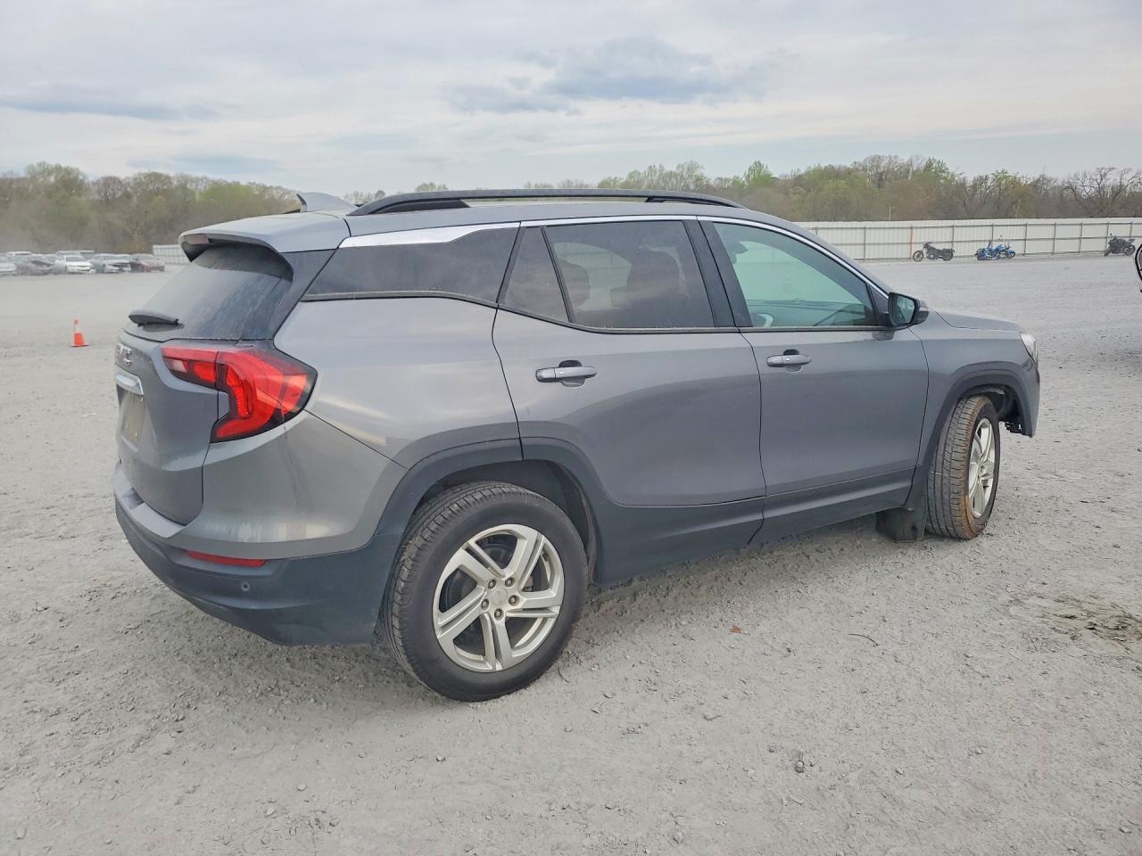 2019 GMC TERRAIN SLE photo 7