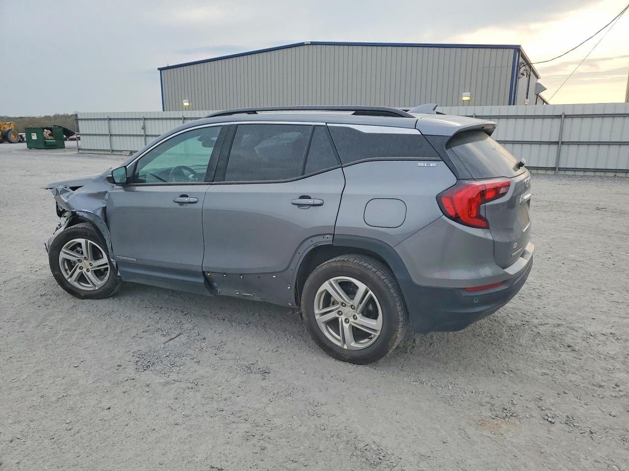 2019 GMC TERRAIN SLE photo 4