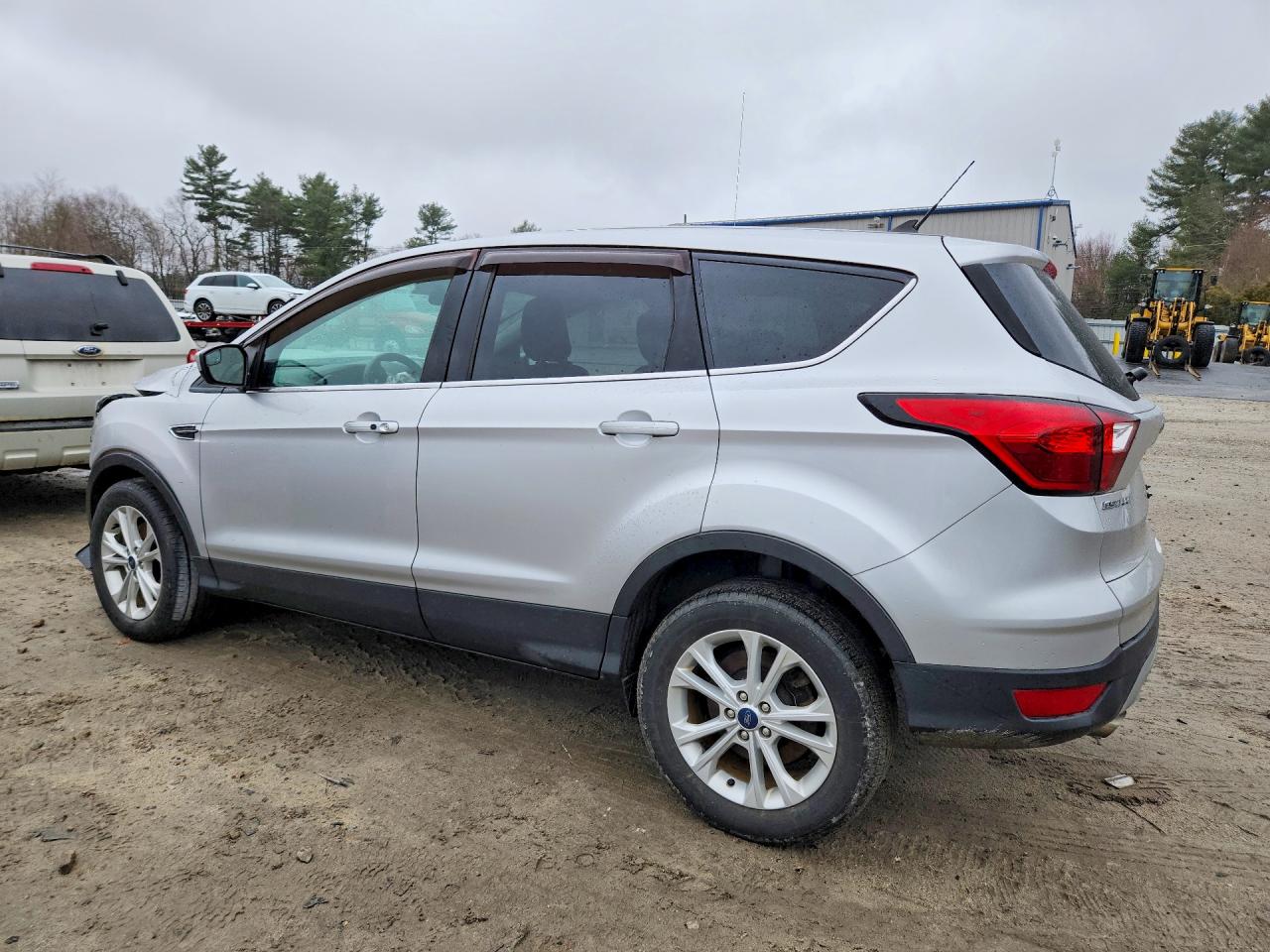 2019 FORD ESCAPE SE photo 2