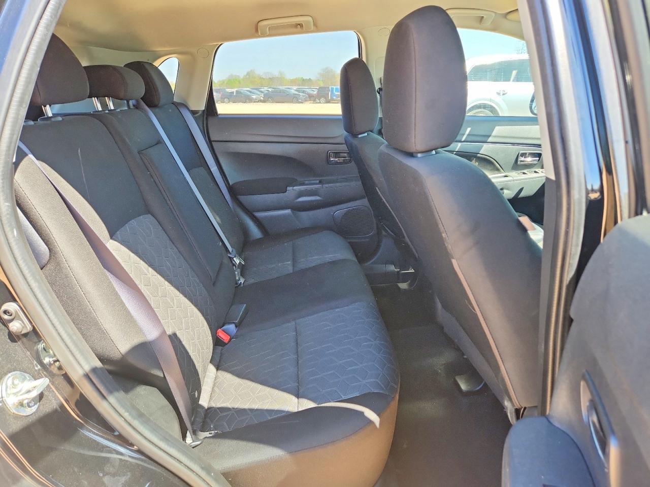 2023 MITSUBISHI OUTLANDER SPORT S photo 31
