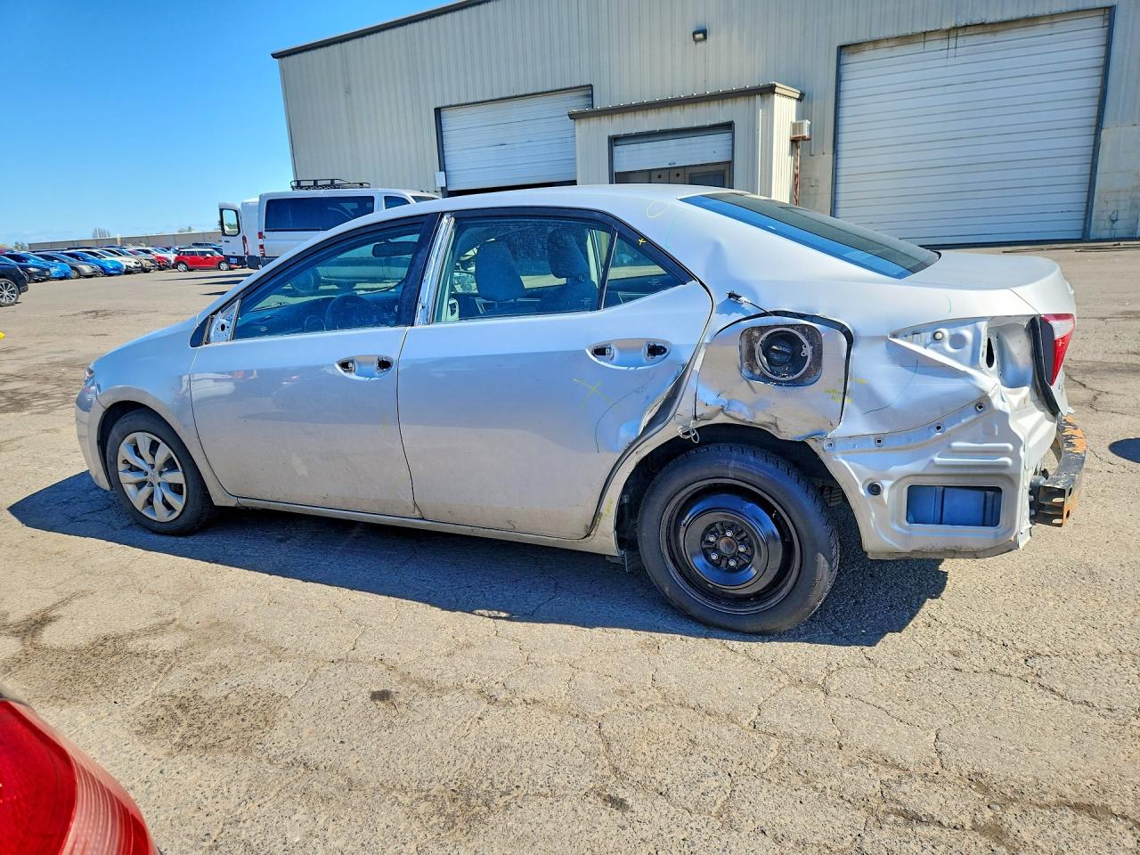 2016 TOYOTA COROLLA LE photo 3
