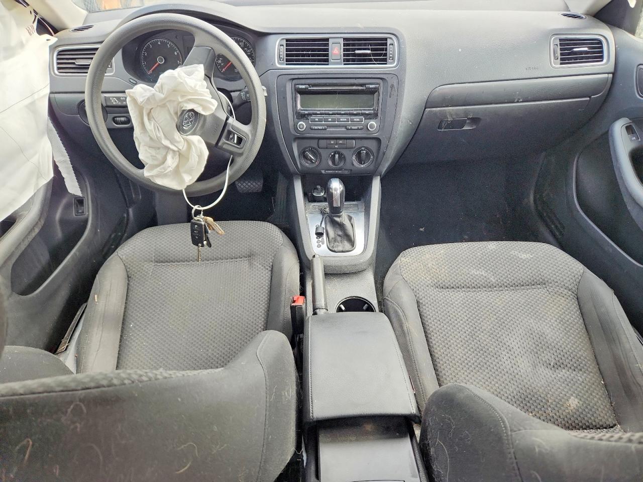 2014 VOLKSWAGEN JETTA BASE photo 15