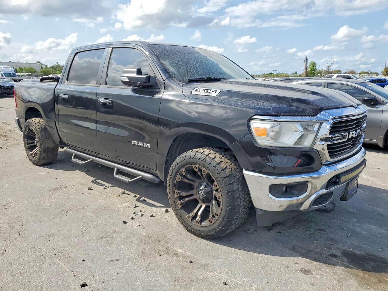 2019 RAM 1500 BIG HORN photo 4