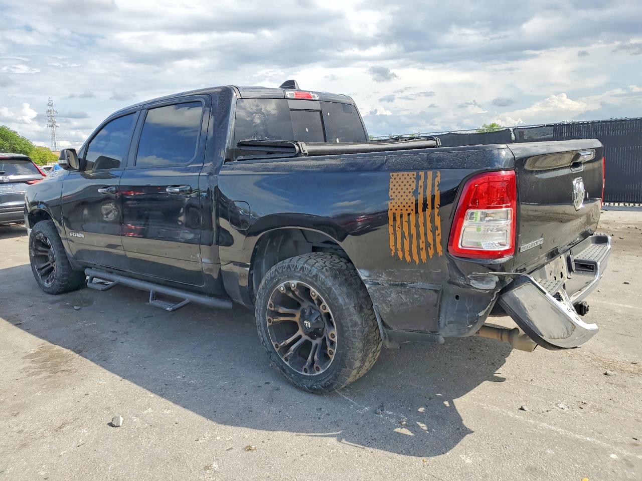 2019 RAM 1500 BIG HORN photo 2