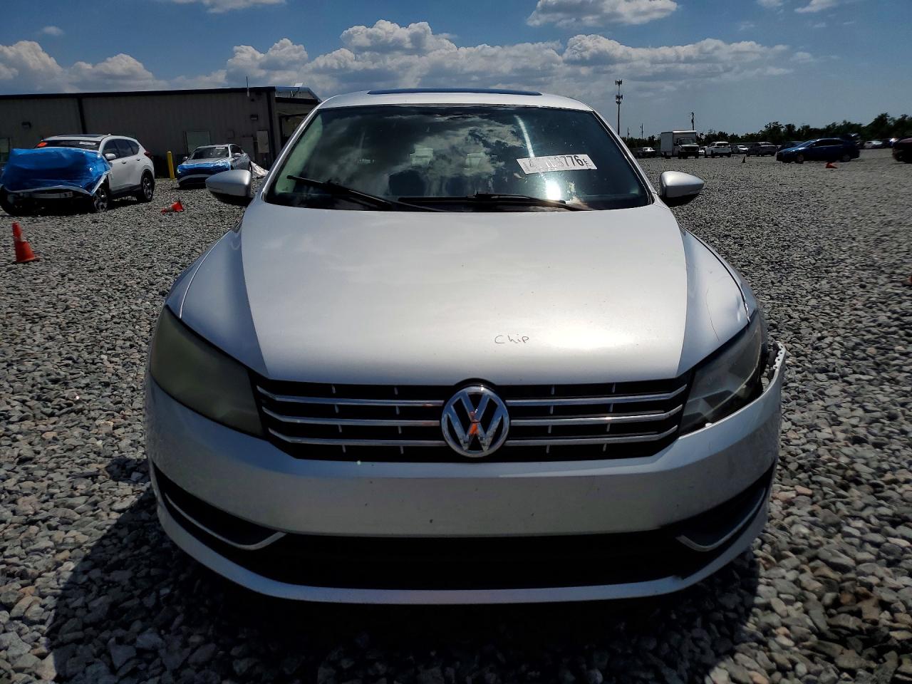 2012 VOLKSWAGEN PASSAT SEL photo 9