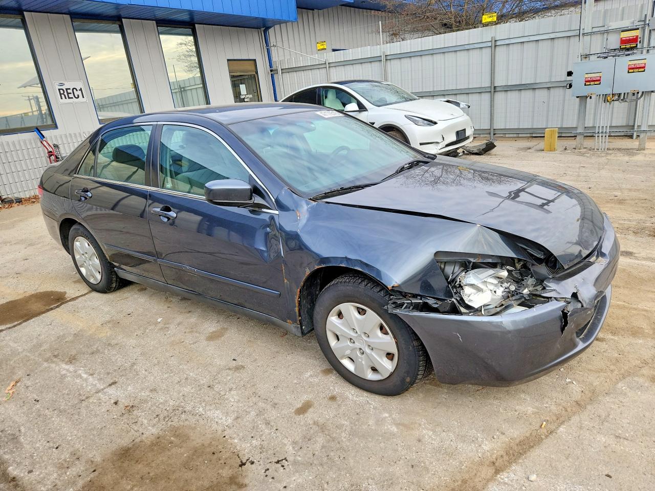 2004 HONDA ACCORD LX photo 10