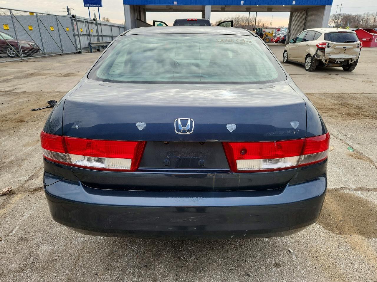 2004 HONDA ACCORD LX photo 16