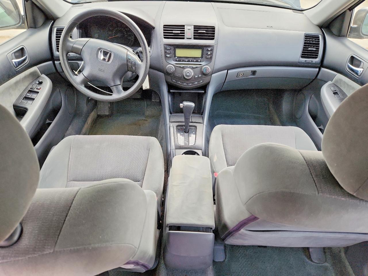 2004 HONDA ACCORD LX photo 22