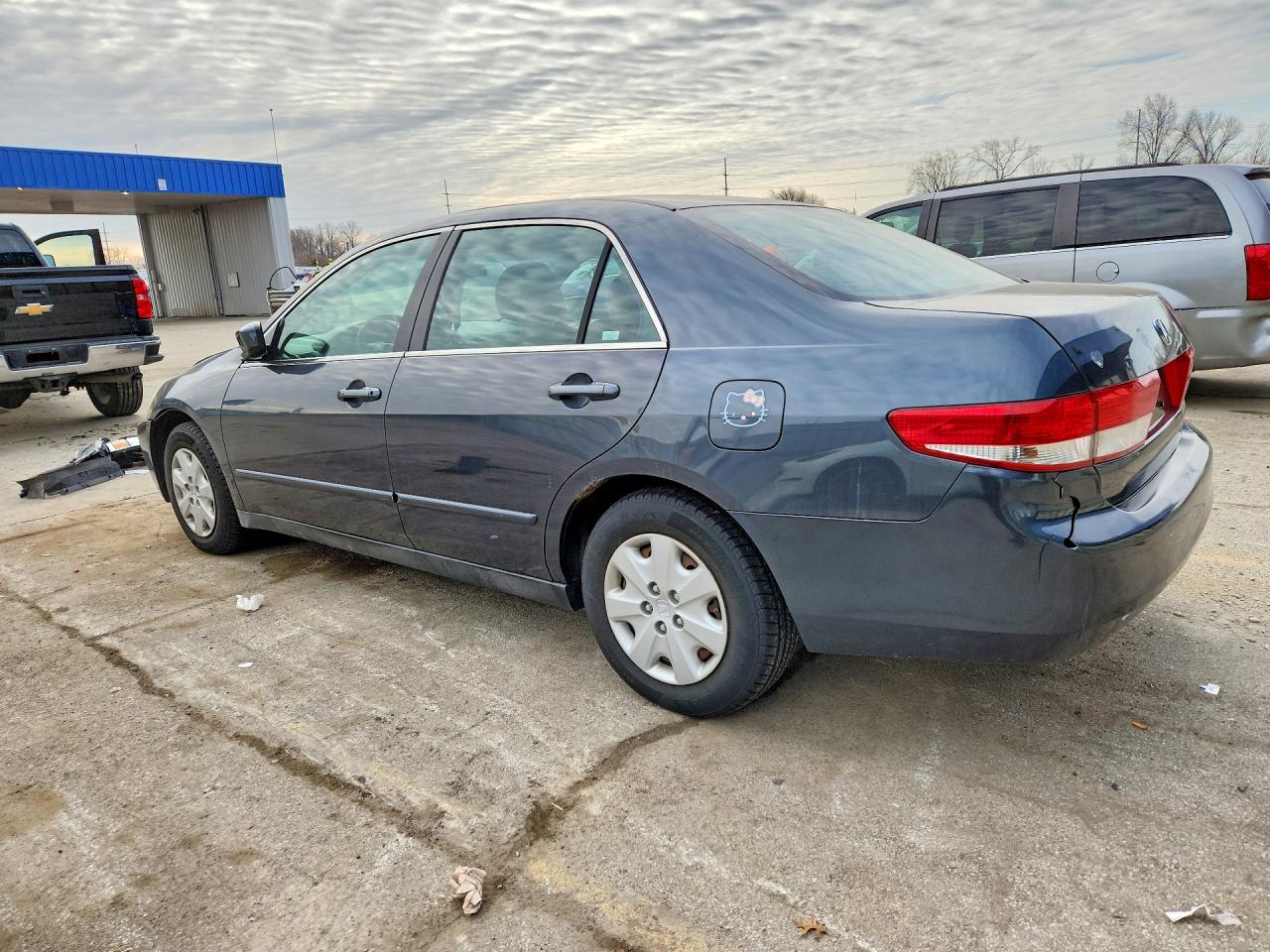 2004 HONDA ACCORD LX photo 4