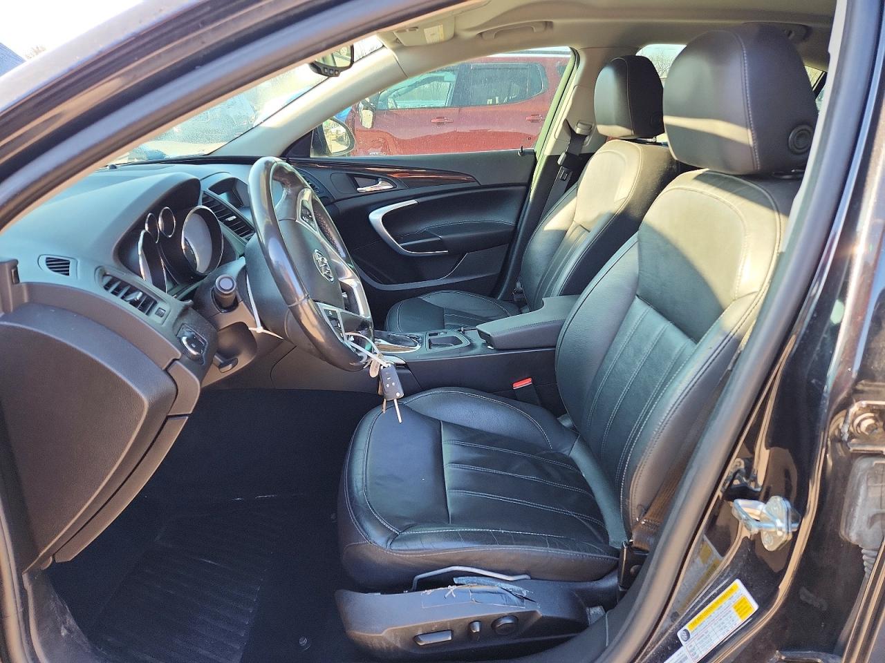 2011 BUICK REGAL CXL photo 13
