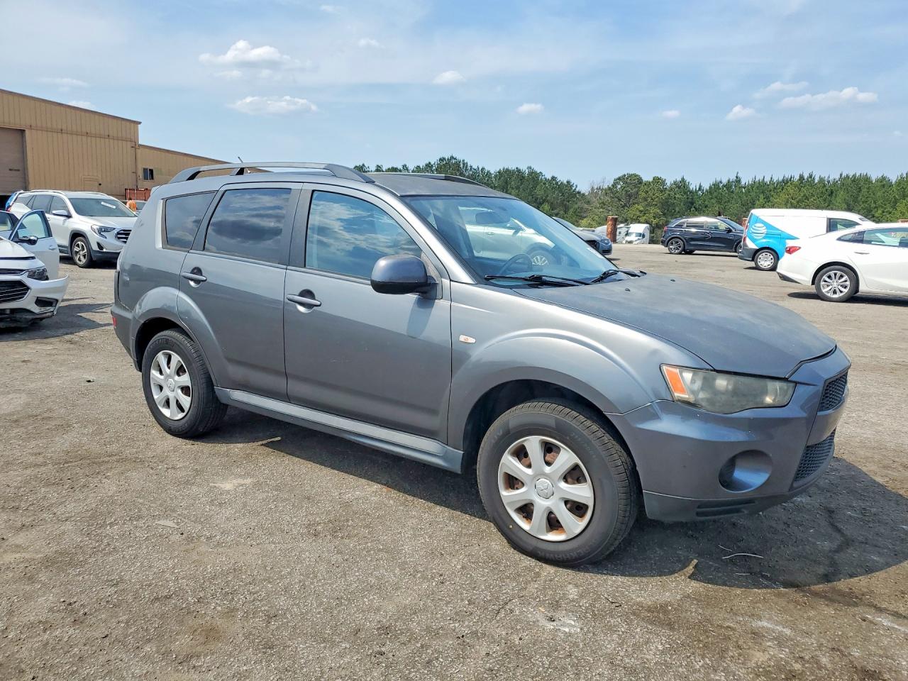 2012 MITSUBISHI OUTLANDER ES photo 4
