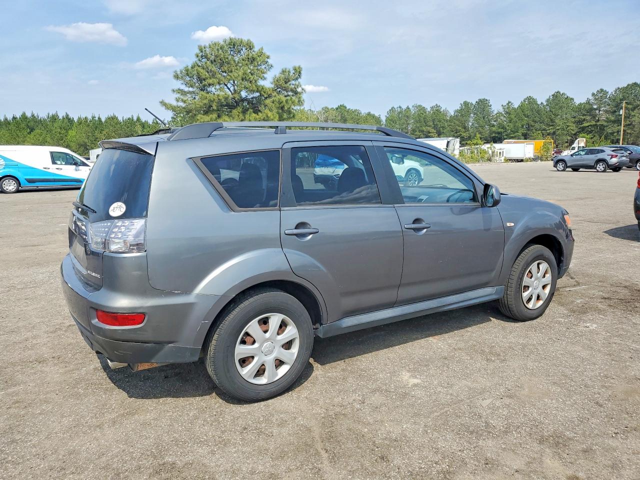 2012 MITSUBISHI OUTLANDER ES photo 3