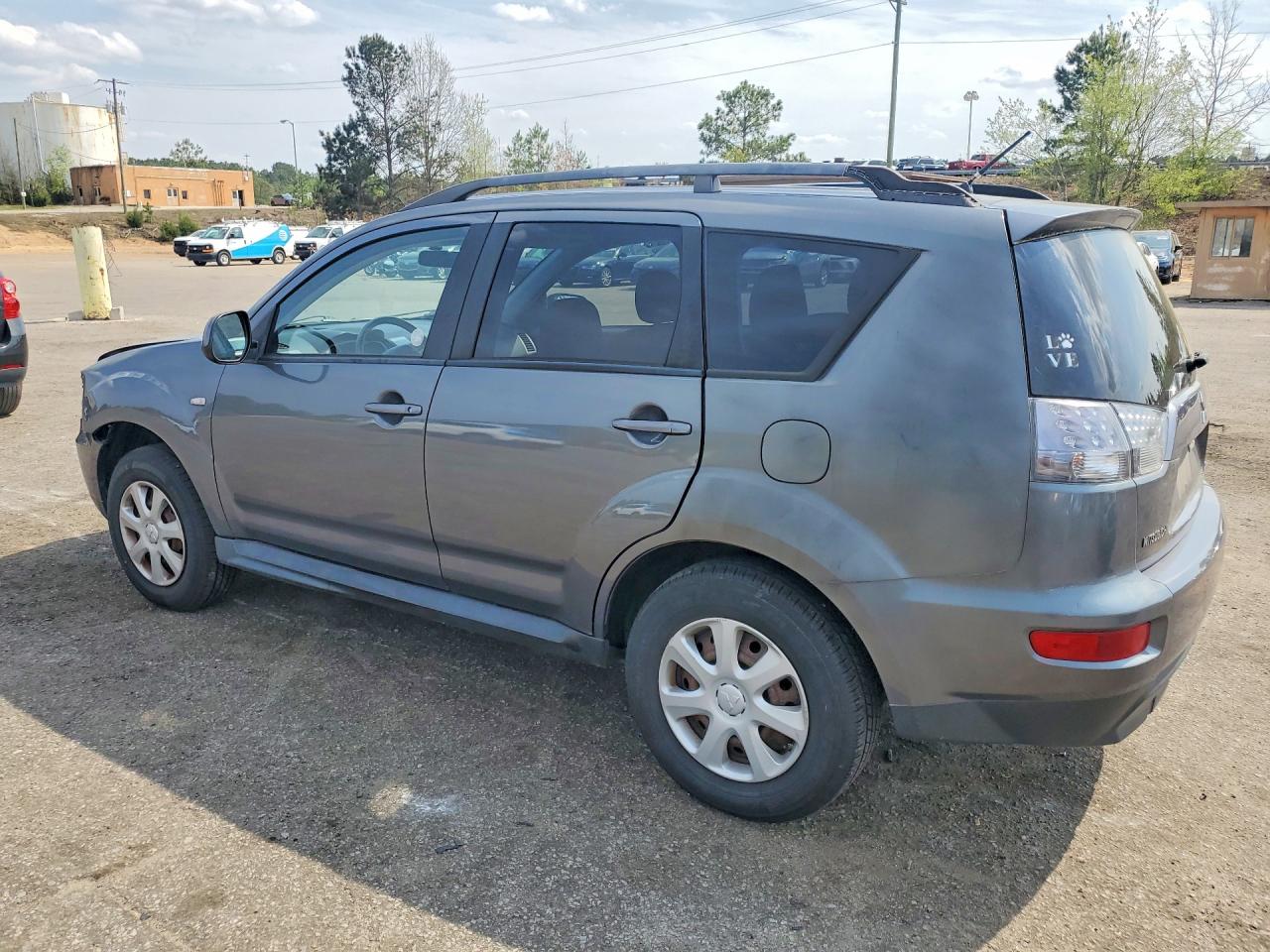 2012 MITSUBISHI OUTLANDER ES photo 2