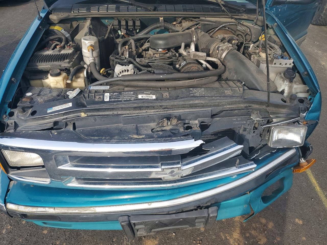 1996 CHEVROLET S TRUCK S10 photo 21