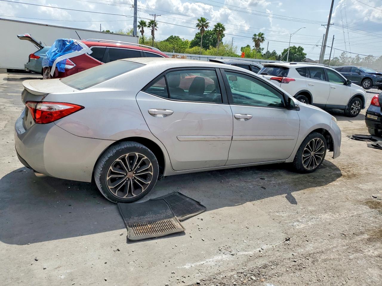 2016 TOYOTA COROLLA S PLUS photo 3
