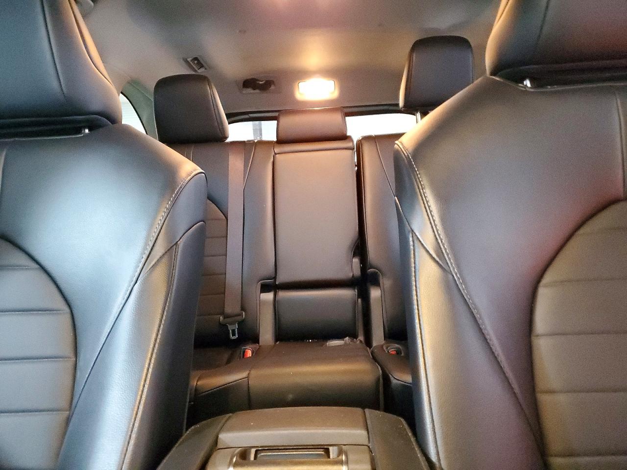 2023 TOYOTA HIGHLANDER XLE photo 10
