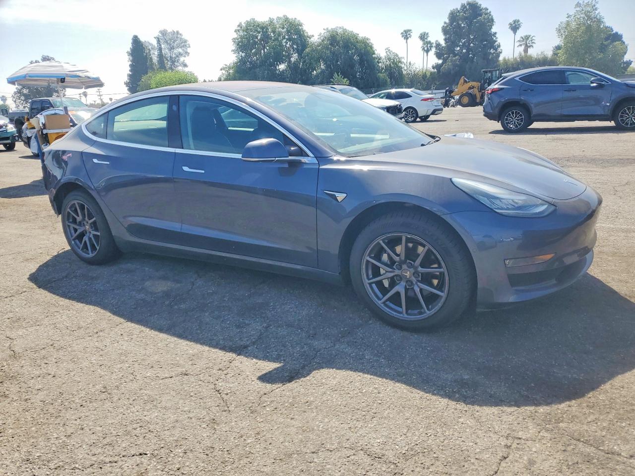 2018 TESLA MODEL 3 photo 4