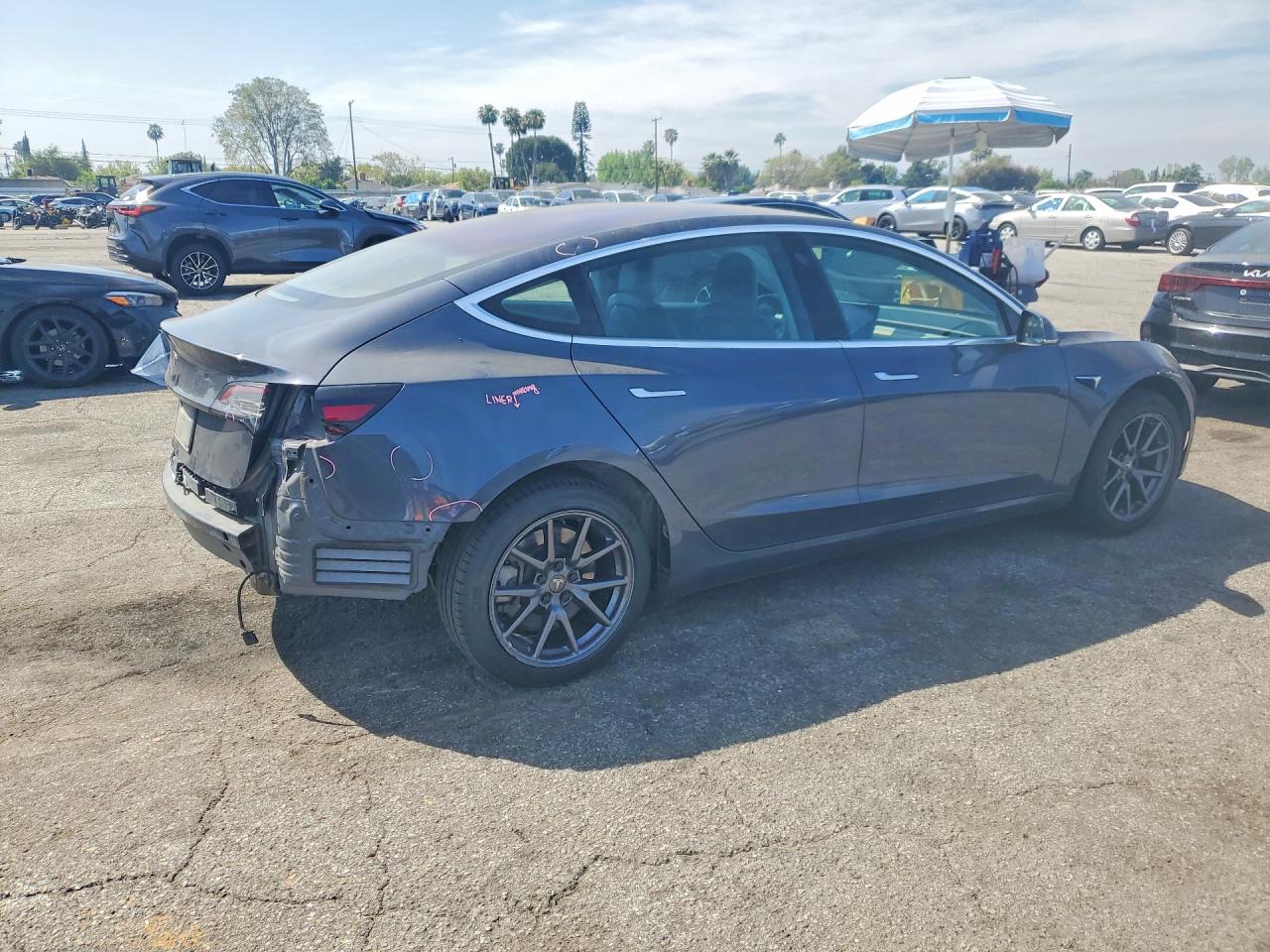 2018 TESLA MODEL 3 photo 3