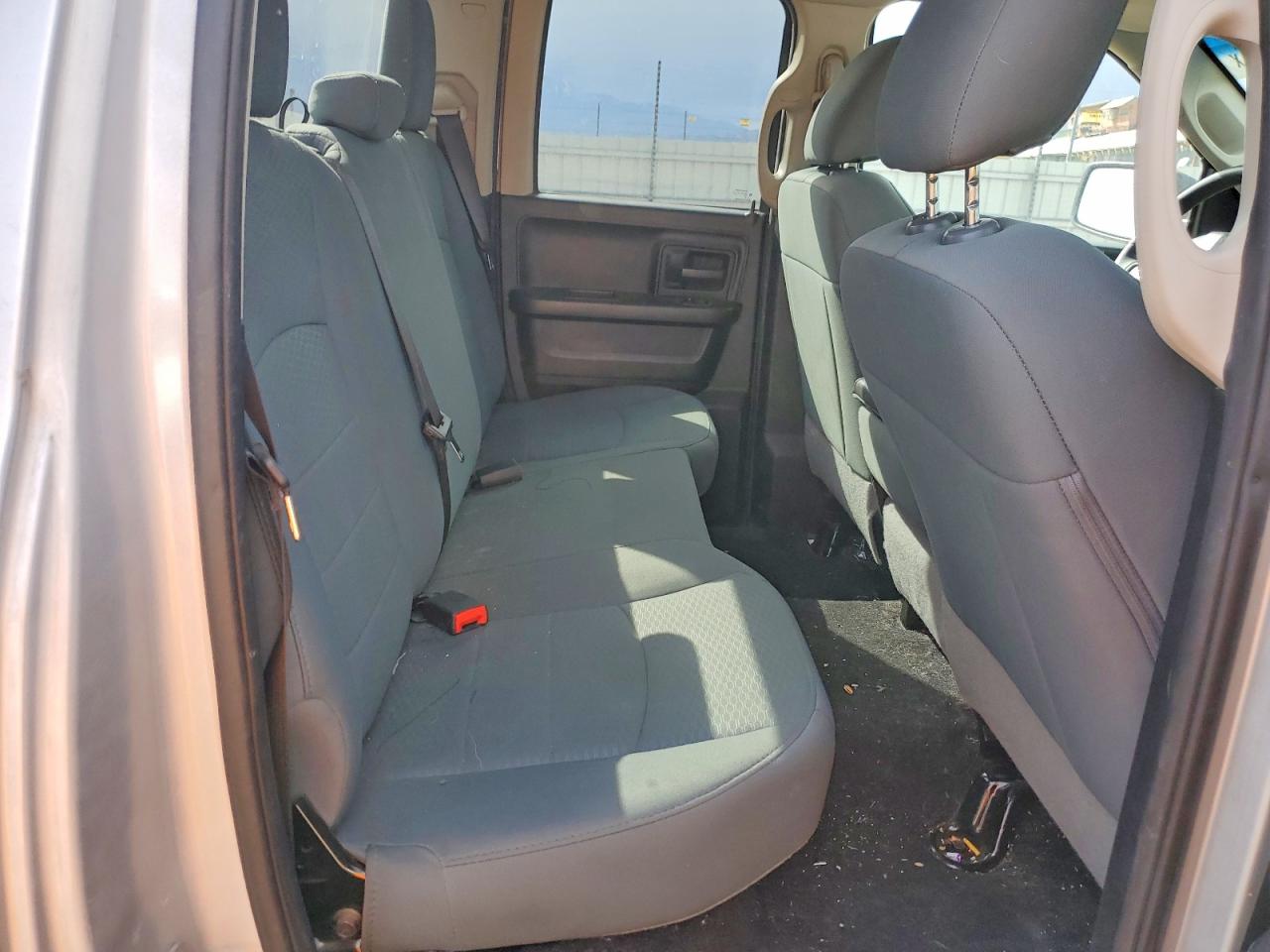 2018 RAM 1500 photo 19