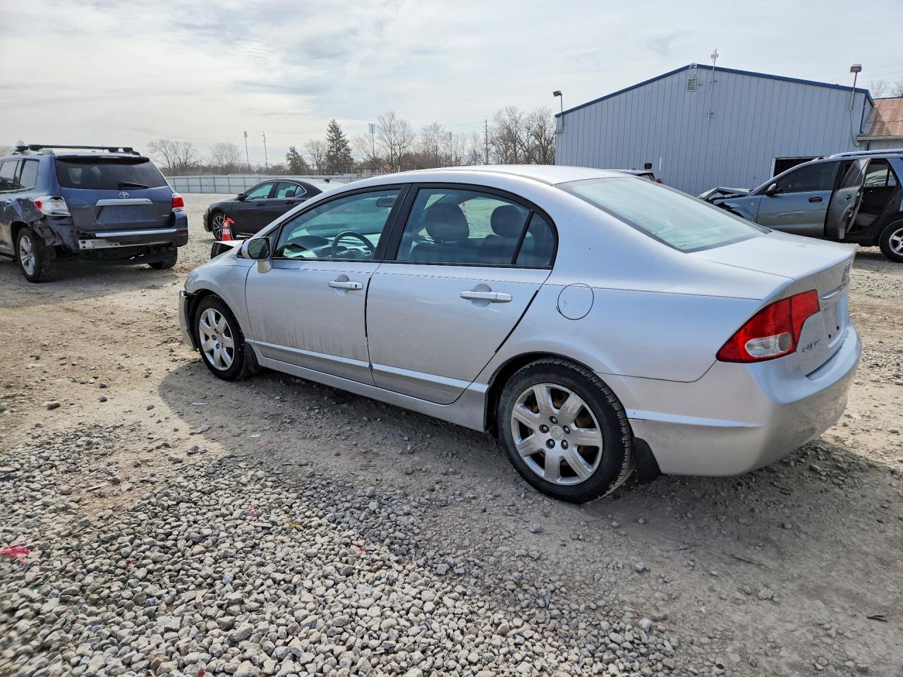 2010 HONDA CIVIC LX photo 2