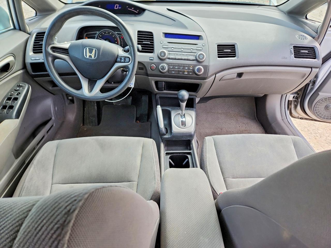 2010 HONDA CIVIC LX photo 8