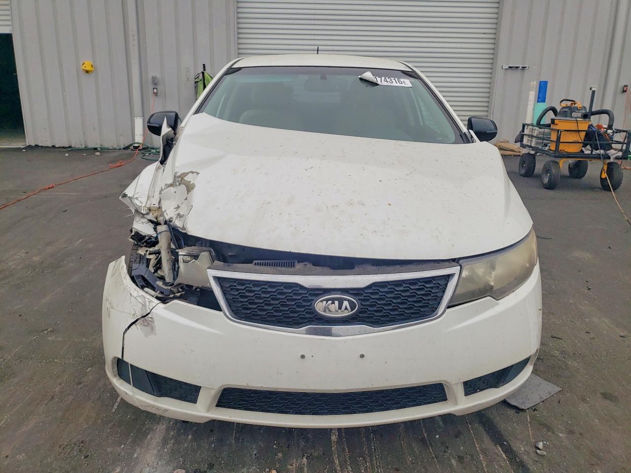 2013 KIA FORTE EX photo 9