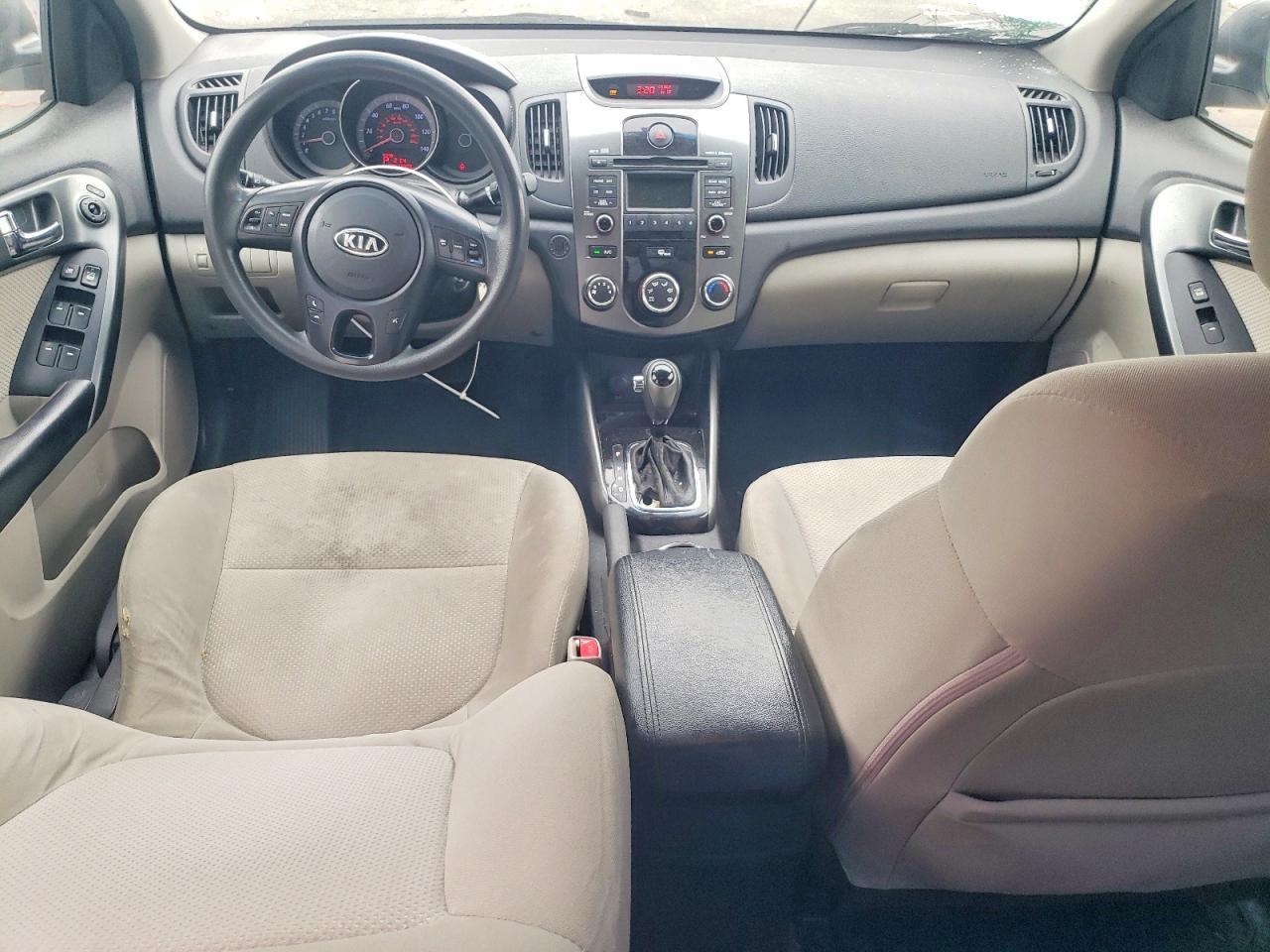 2013 KIA FORTE EX photo 15