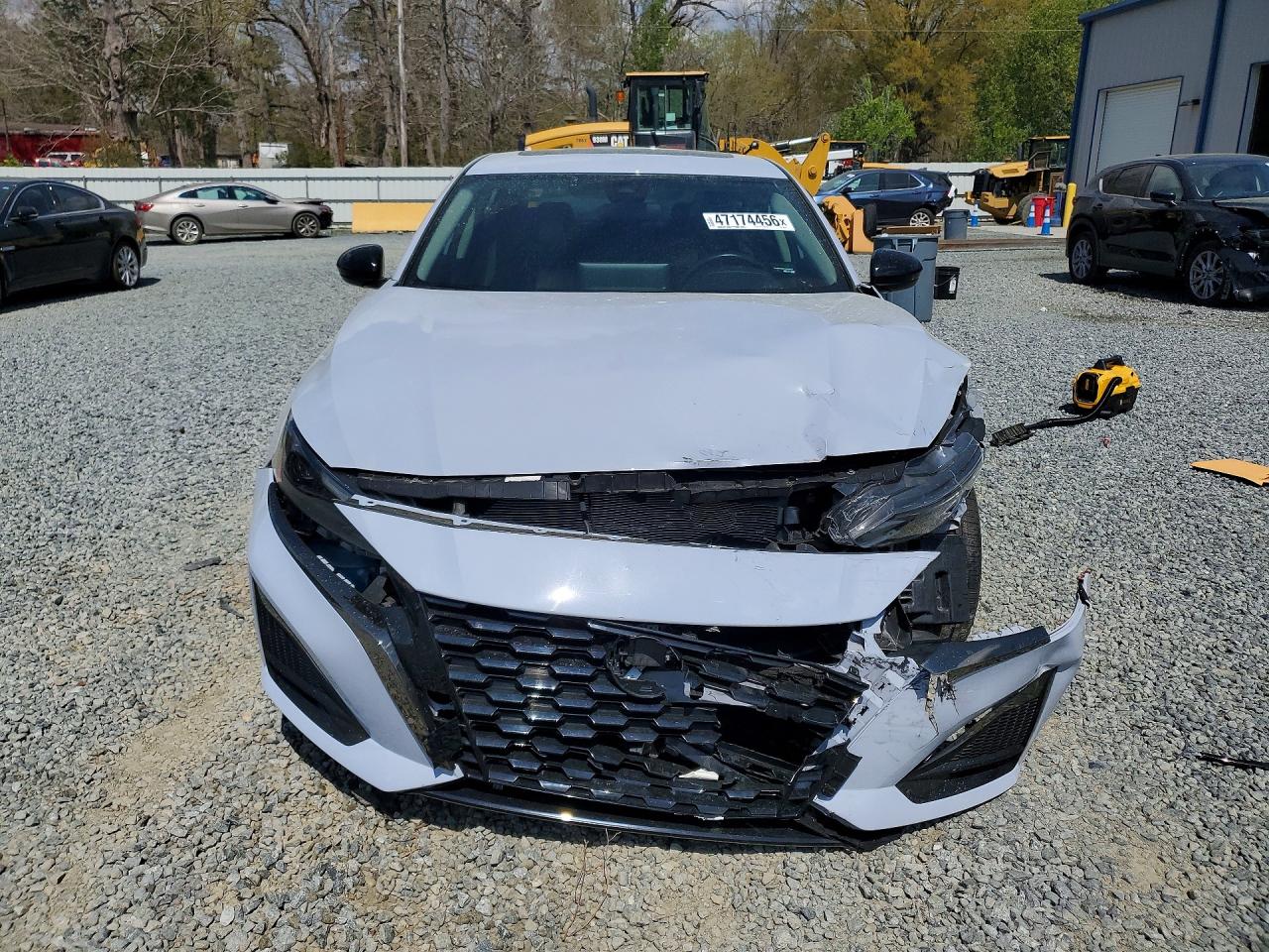 2024 NISSAN ALTIMA 2.5 SR photo 5